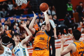 关于CBA常规赛今夜再迎强敌；纽约尼克斯更衣室发声；主帅态度：气氛紧张；阵容厚度经受考验的信息九游