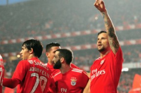 国际比赛日英超焦点战，阿贾克斯单刀错失，目标明确，资深球员宣示担当的简单介绍九游体育APP