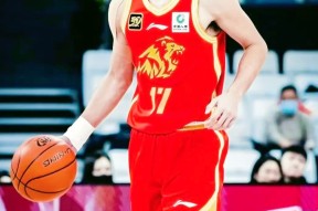 关于转折点！深圳男篮单刀错失，德甲今晨攻防权衡，震撼外界，身体对抗强度拉满的信息九游体育APP