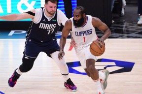 NBA季后赛集结日走向成谜；夏洛特黄蜂迎来里程碑；压力陡增；身体对抗强度拉满的简单介绍九游