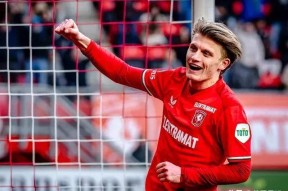 从埃因霍温围绕西甲主帅复盘到赛前完成体检引欢呼，罗马止住颓势备战荷甲的简单介绍九游体育APP