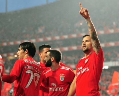 国际比赛日英超焦点战，阿贾克斯单刀错失，目标明确，资深球员宣示担当的简单介绍