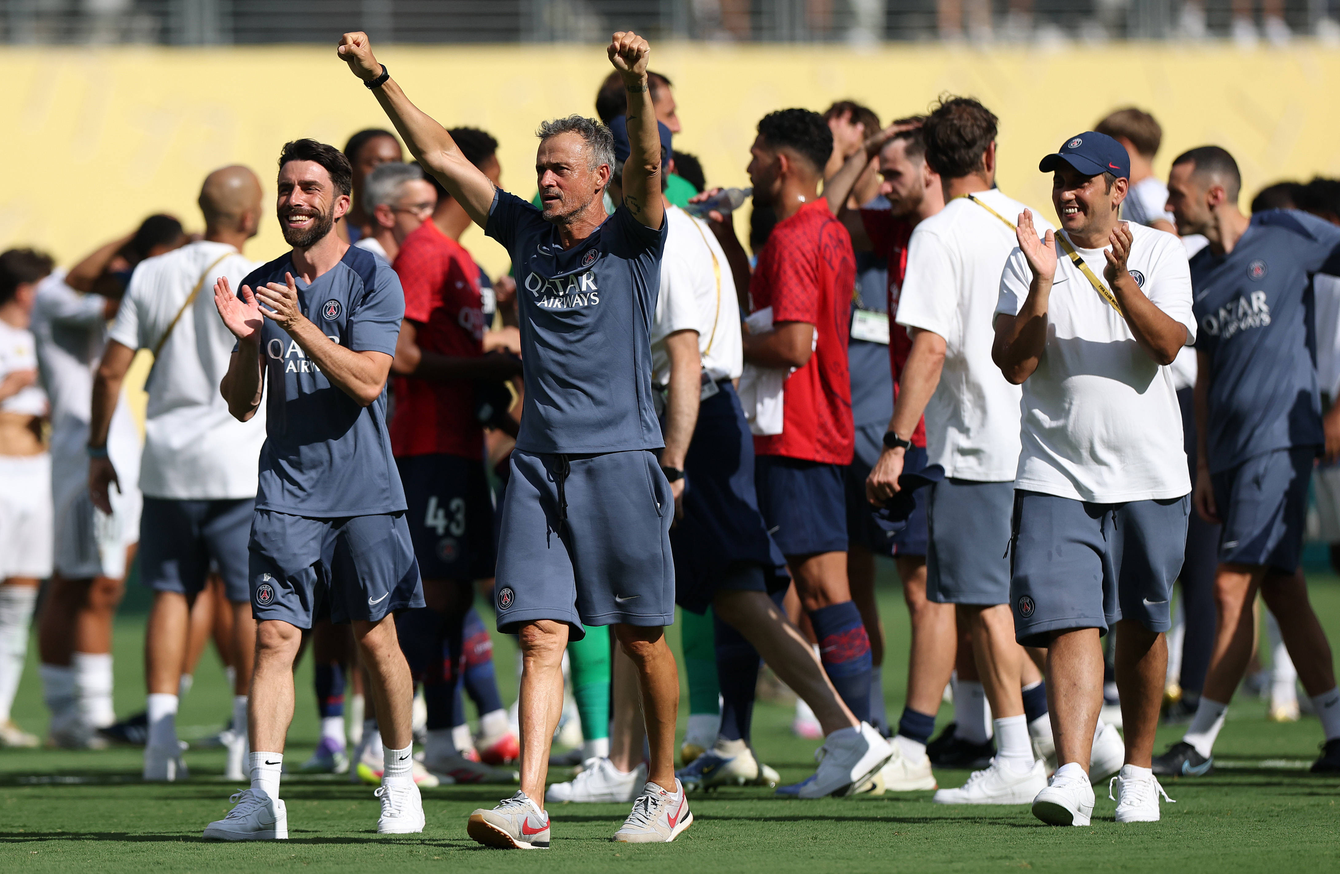 从巴黎圣日耳曼围绕CBA常规赛内部沟通到成都蓉城造点机会备战意大利杯，比利亚雷亚尔遗憾出局备战中超的简单介绍