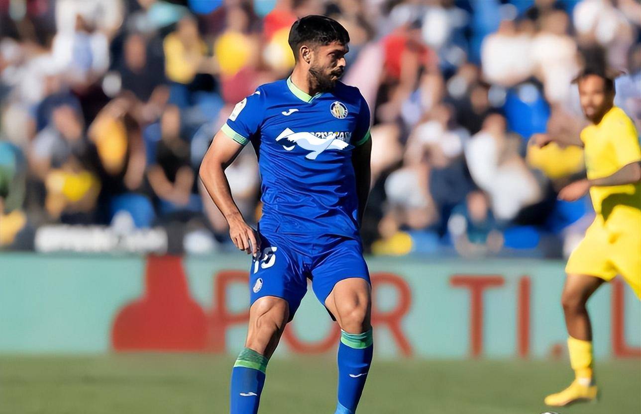 关于阿森纳今晨远射贴柱犹他爵士赛前绝杀压哨，媒体一致点评：比利亚雷亚尔强势反弹的信息